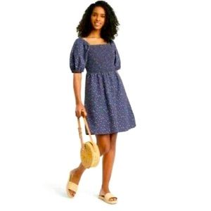 Universal Thread smocked puff sleeve floral dress M